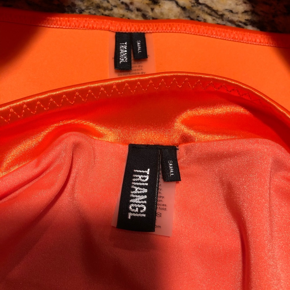 Triangl Bikini - Picture 3 of 5